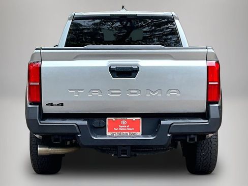 Used 2024 Toyota Tacoma TRD Off-Road AWD/4WD image 6