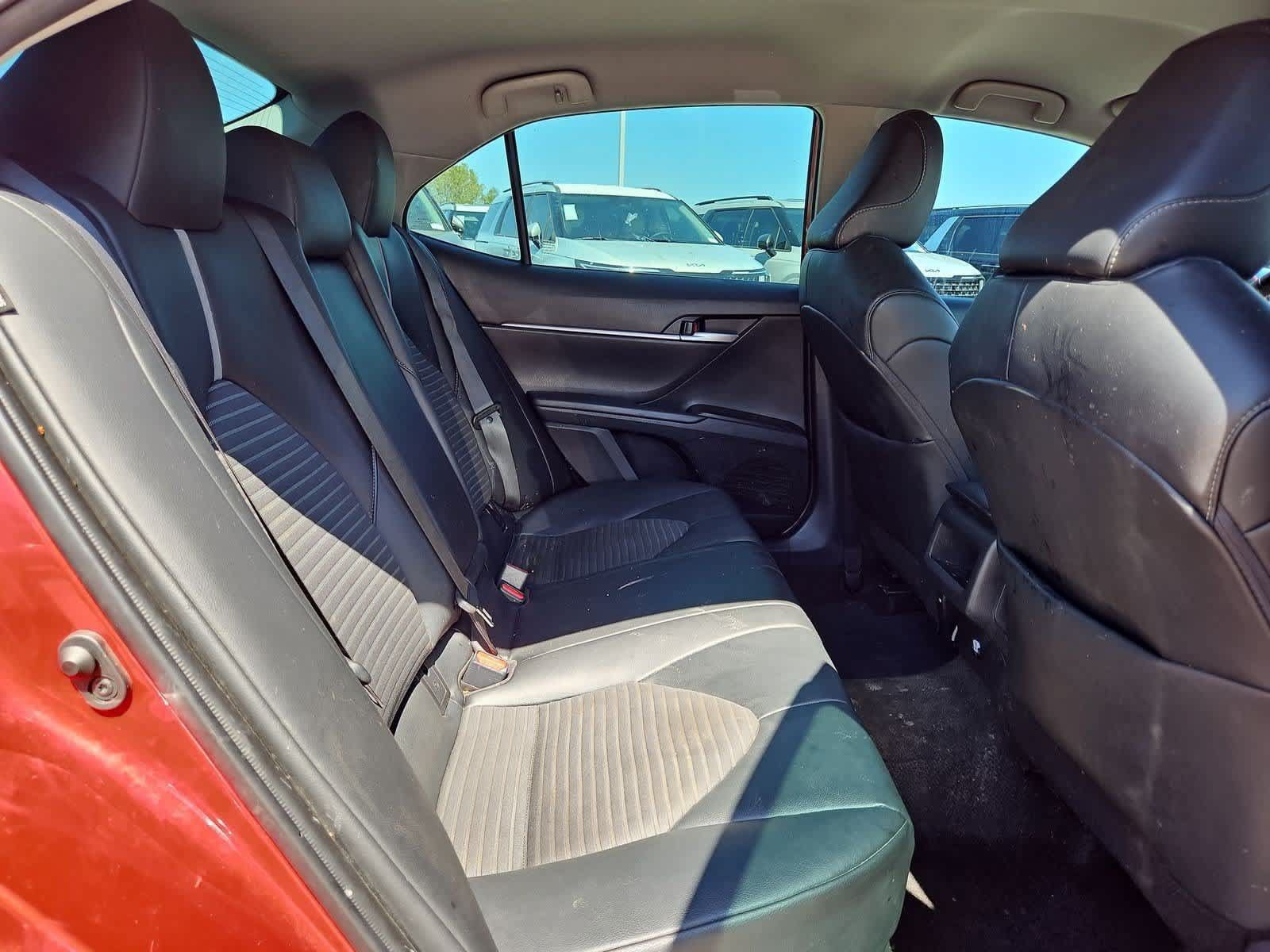 Used 2023 Toyota Camry SE FWD image 19