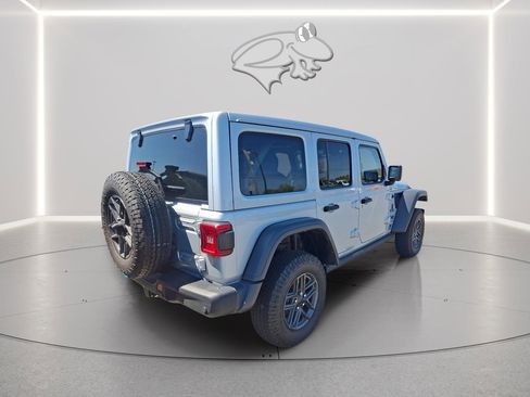 Used 2023 Jeep Wrangler Unlimited Rubicon 4xe w/ Steel Bumper Group AWD/4WD image 46
