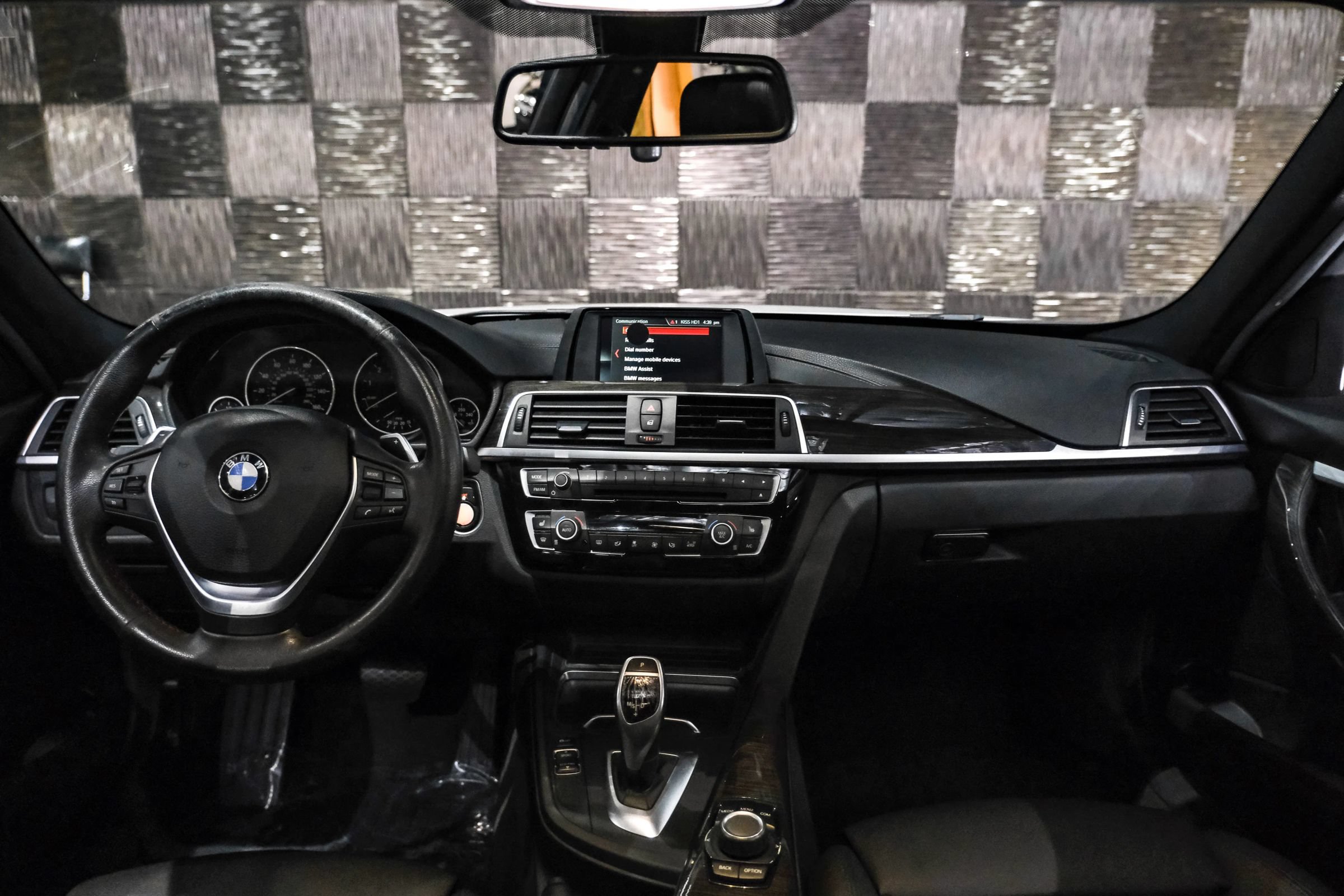 Used 2018 BMW 330i Sedan RWD image 14