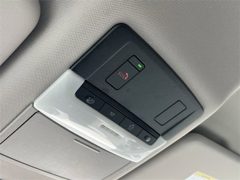 Certified 2023 Nissan Rogue SV image 11