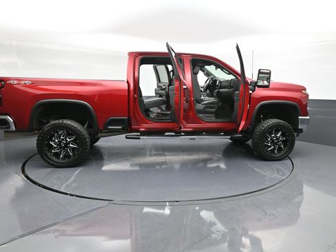 Used 2024 Chevrolet Silverado 2500 LTZ w/ LTZ Texas Edition image 37
