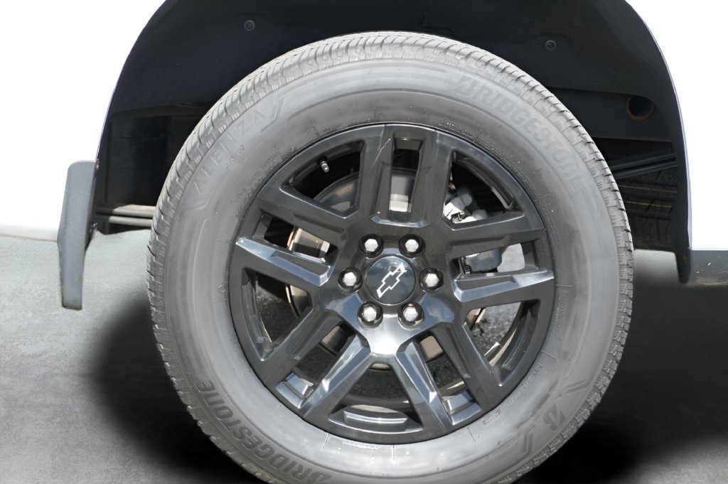 Used 2024 Chevrolet Silverado 1500 RST AWD/4WD image 13
