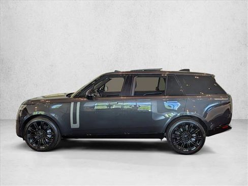 New 2026 Land Rover Range Rover Long Wheelbase SE AWD/4WD image 5