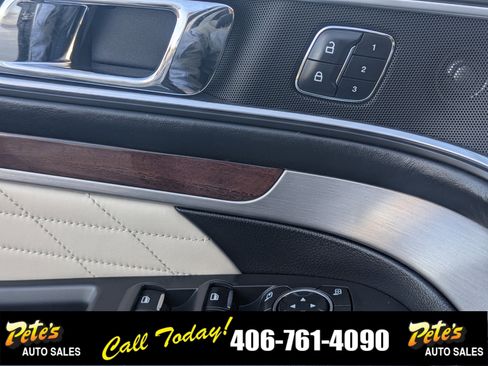 Used 2017 Ford Explorer Platinum image 27