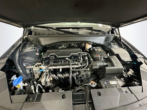Used 2025 Hyundai Kona SEL AWD/4WD image 34
