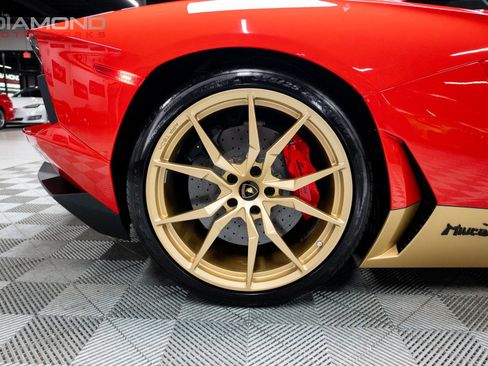 Used 2017 Lamborghini Aventador LP 700-4 image 56