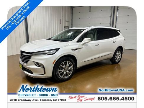 Used 2023 Buick Enclave Essence w/ Experience Buick Package image 1