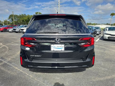 New 2026 Honda Odyssey EX-L image 5