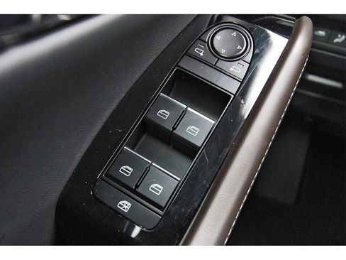 Certified 2025 MAZDA CX-30 AWD 2.5 S w/ Premium Package image 21