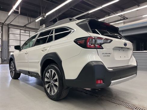 Certified 2025 Subaru Outback Limited image 7