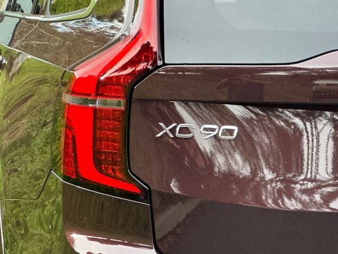 New 2026 Volvo XC90 B5 Core image 7