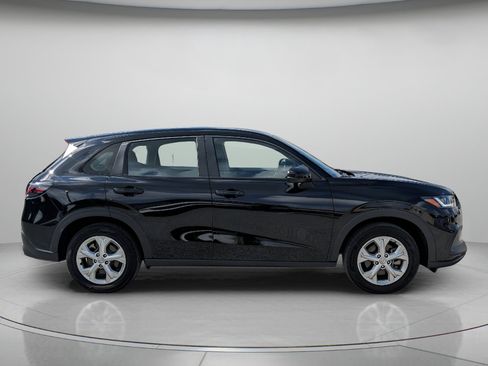 Used 2024 Honda HR-V LX image 9