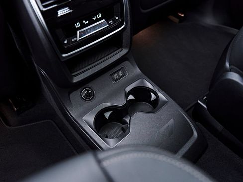 Used 2025 BMW ALPINA XB7 AWD/4WD image 64