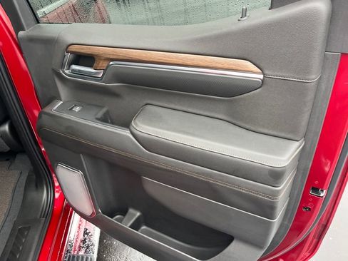 Used 2023 Chevrolet Silverado 1500 High Country w/ Technology Package image 25