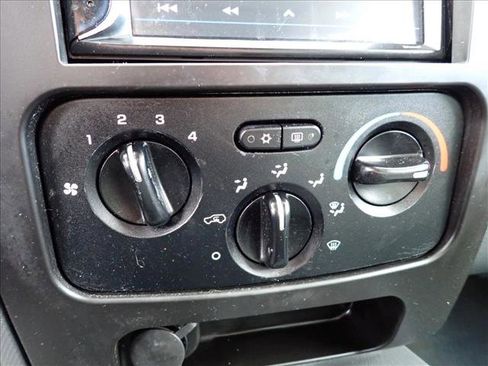 Used 2007 Jeep Liberty Sport image 18