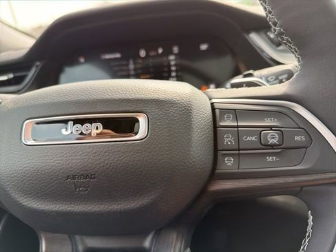 New 2026 Jeep Grand Cherokee Limited w/ Limited Altitude Package image 23