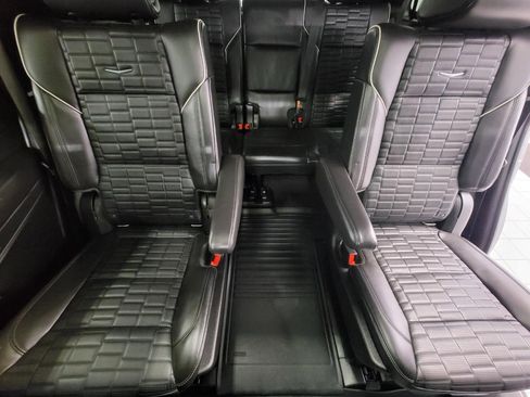 Used 2021 Cadillac Escalade Sport Platinum AWD/4WD image 26
