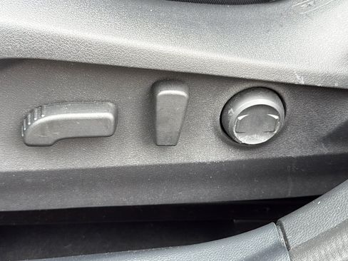 Used 2024 Subaru Outback Premium AWD/4WD image 11