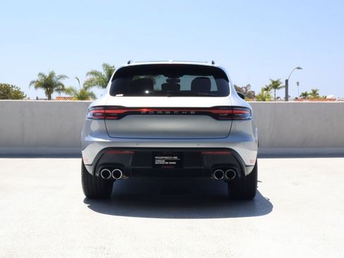 Certified 2026 Porsche Macan AWD/4WD image 10