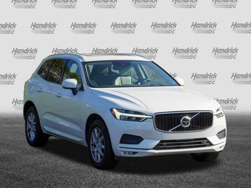 Used 2020 Volvo XC60 T5 Momentum w/ Protection Package FWD image 2