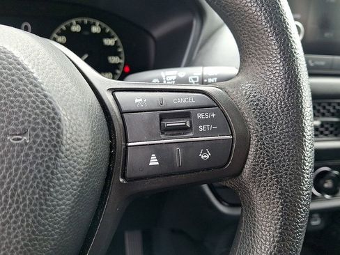 Used 2023 Honda HR-V LX image 24