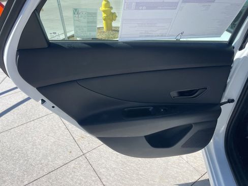 New 2026 Hyundai Elantra SEL Sport Premium image 17