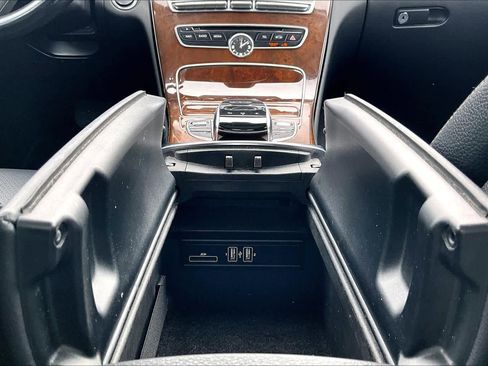 Used 2015 Mercedes-Benz C 300 4MATIC Sedan image 34