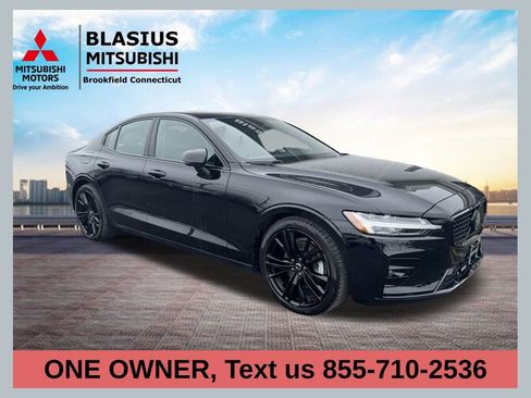 Used 2024 Volvo S60 B5 Plus image 1