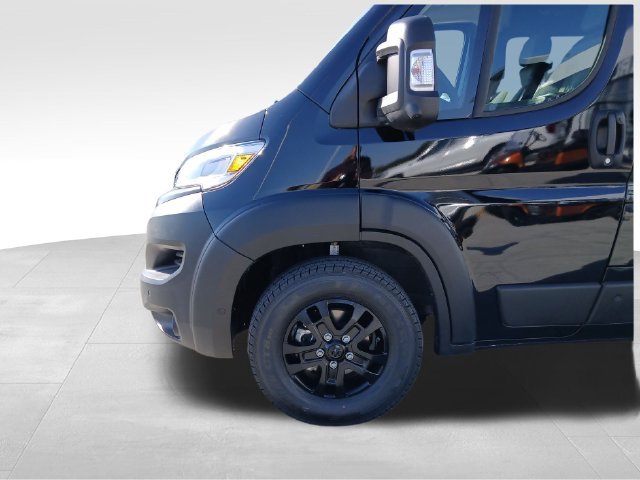 Used 2024 RAM ProMaster 2500 w/ Advanced Safety Group FWD image 10