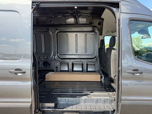 New 2026 Ford Transit 350 148 High Roof Extended DRW w/ Upfitter Package AWD/4WD image 35
