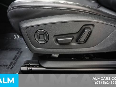 Used 2025 Audi Q3 2.0T Premium AWD/4WD image 34