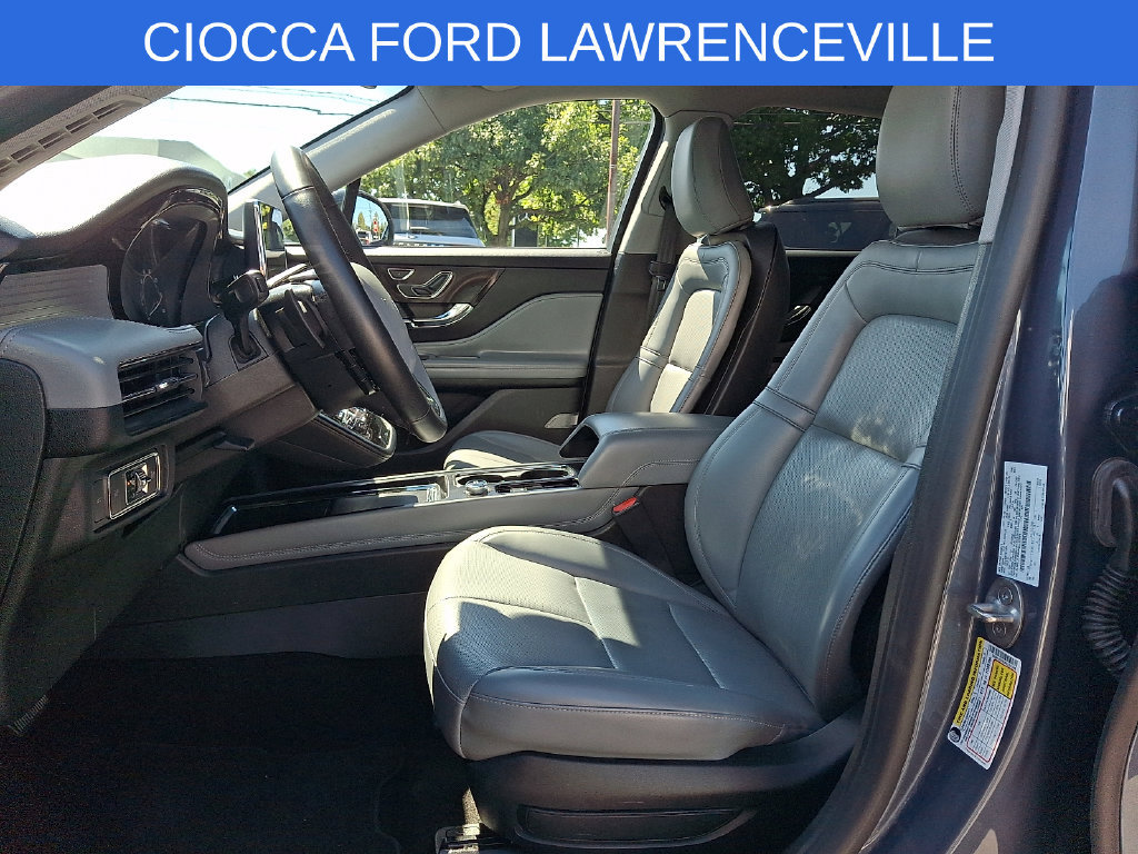 Used 2022 Lincoln Corsair AWD w/ Equipment Group 101A image 17