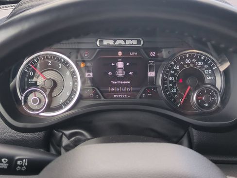 Used 2024 RAM 1500 Laramie RWD image 29