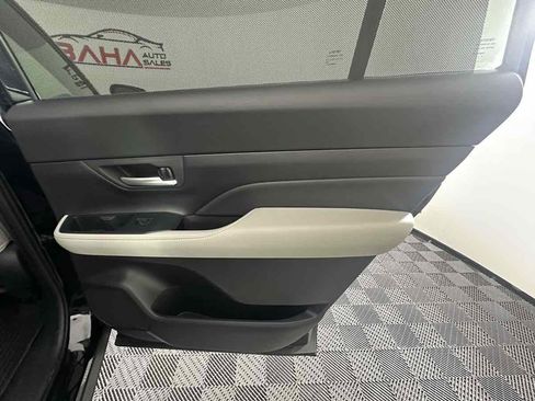 Used 2024 Toyota Grand Highlander AWD Hybrid image 25