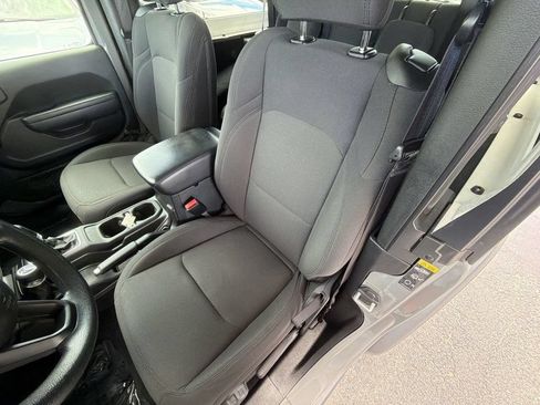 Used 2023 Jeep Wrangler Sport AWD/4WD image 14