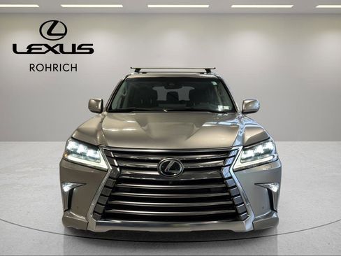 Used 2016 Lexus LX 570 4WD image 2