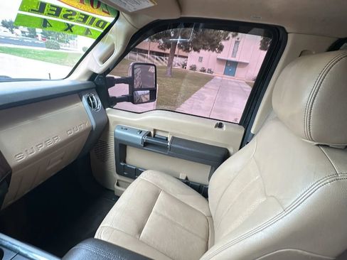 Used 2015 Ford F250 Lariat w/ Lariat Ultimate Package AWD/4WD image 17