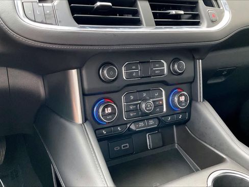 Used 2021 Chevrolet Tahoe LT w/ LT Signature Plus Package RWD image 31