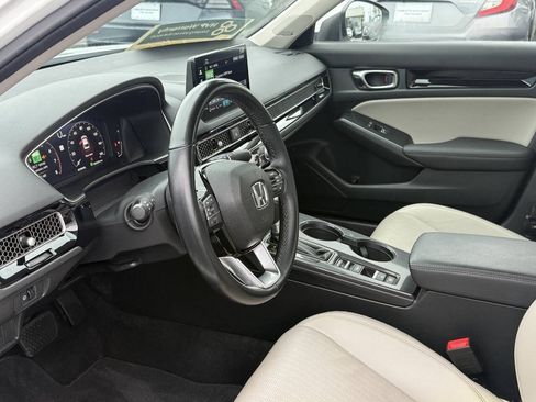 Used 2023 Honda Civic Touring image 16