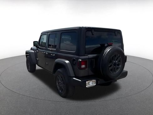Used 2025 Jeep Wrangler Unlimited Sport AWD/4WD image 11