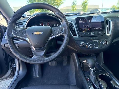 Used 2023 Chevrolet Malibu LT FWD image 31