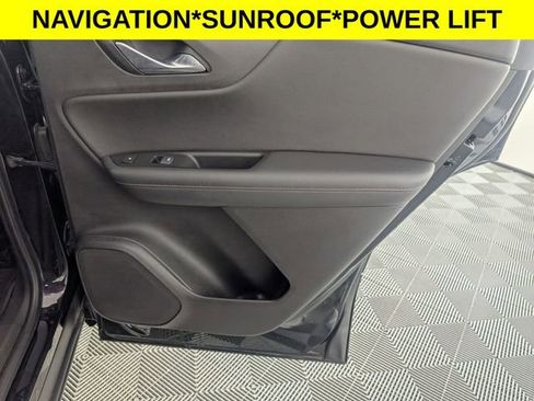 Used 2019 Chevrolet Blazer RS FWD image 34