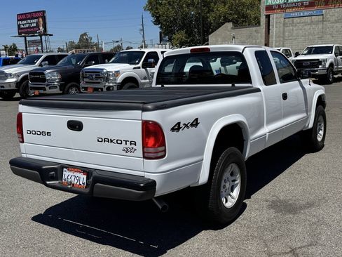 Used 2004 Dodge Dakota 4x4 Club Cab w/ Tire & Handling Group image 7