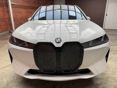 New 2026 BMW iX xDrive60 w/ Premium Package image 8