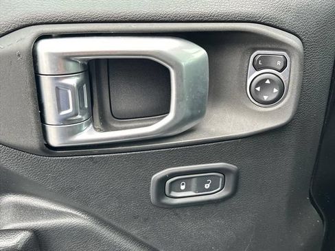 Used 2020 Jeep Wrangler Unlimited Sport AWD/4WD image 19