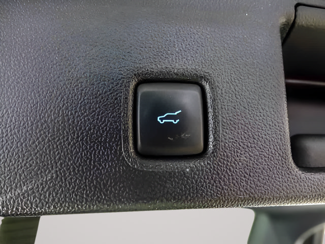 Used 2025 Ford Escape ST-Line Select AWD/4WD image 24