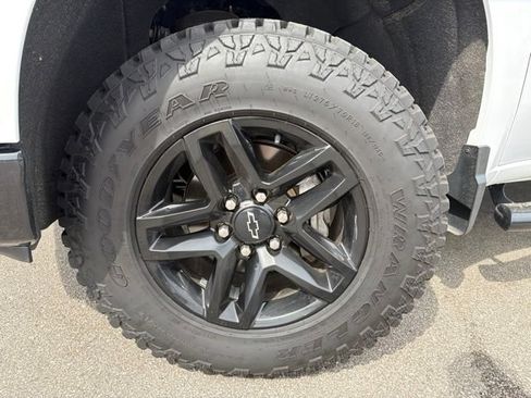 Certified 2022 Chevrolet Silverado 1500 LT Trail Boss w/ Protection Package AWD/4WD image 12