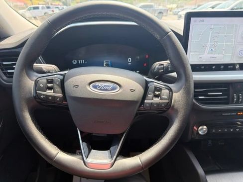 Used 2023 Ford Escape Platinum AWD/4WD image 15