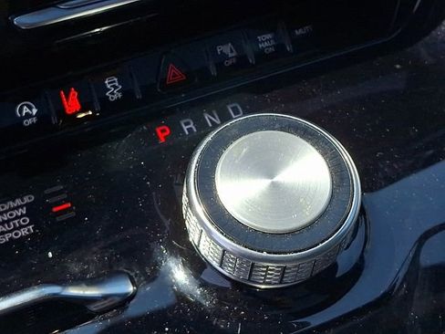 Used 2024 Jeep Wagoneer Series II image 14